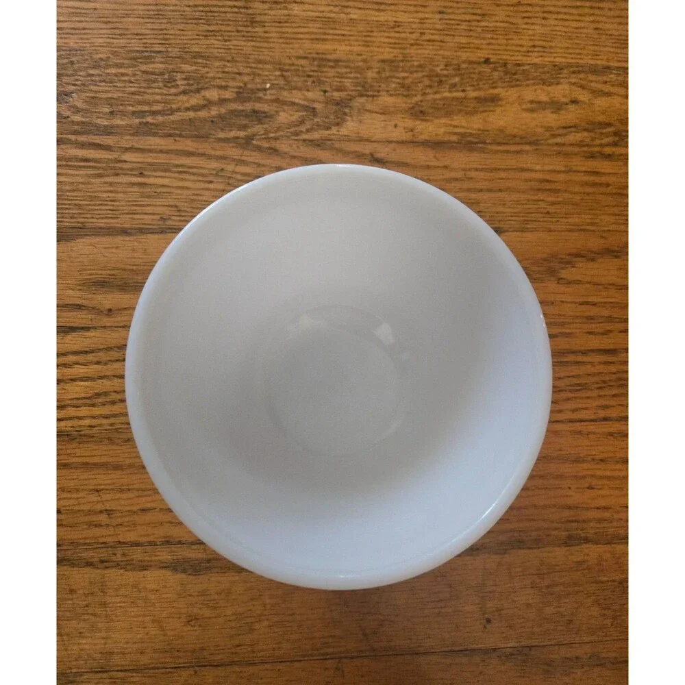 Vintage 50’s PYREX 401 Opal White Glass Mixing Nesting Bowl 16 Oz